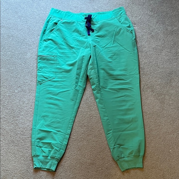 Figs Surgical Green Jogger Pants - Picture 1 of 2
